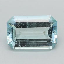 Load and play video in Gallery viewer, 1.5ct Blue Emerald Cut Aquamarine  (Zambia)
