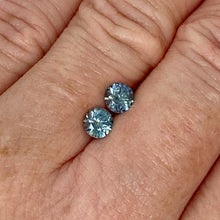 Load image into Gallery viewer, 1.02ct Medium Blue-Green Round Sapphire Pair

